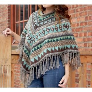 Lost Horizons OS Chunky Wool Knitted ‘Mila’ Poncho Made in Nepal Fringe Hem Boho